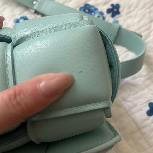 Bottega Veneta Padded Intrecciato Cassette in Spearmint - Picture 16 of 16